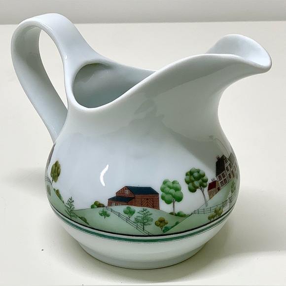 Rare Vintage Discontinued Antique 1978 ESTEE LAUDER PORCELAIN Pitcher - Picture 4 of 16